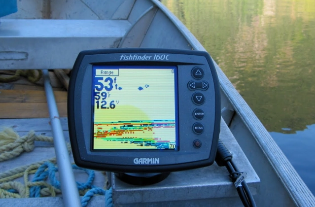 how to use a fishing GPS
