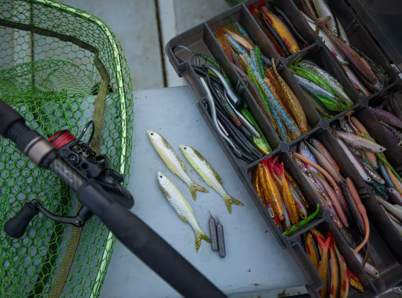 how to use artificial lures