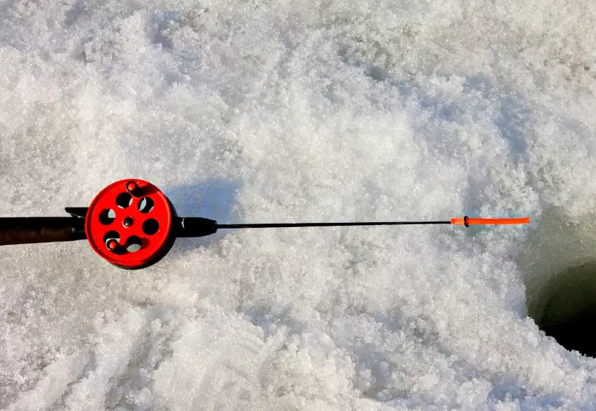 how to catch fish ice fishing