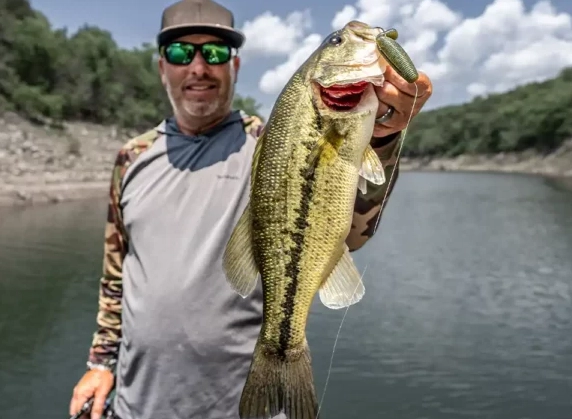 bass fishing tips