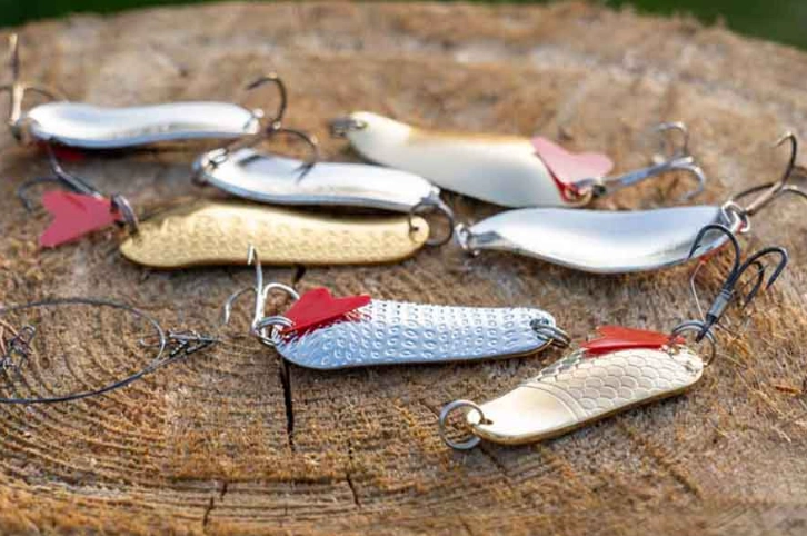 best bass fishing lures