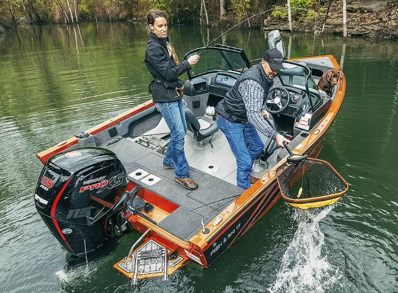 What kinds of fishing boats are there?