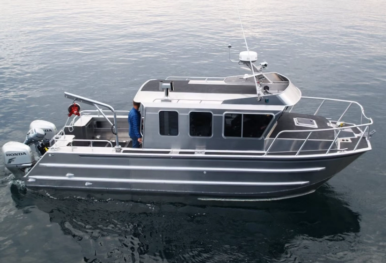 Aluminum fishing boat