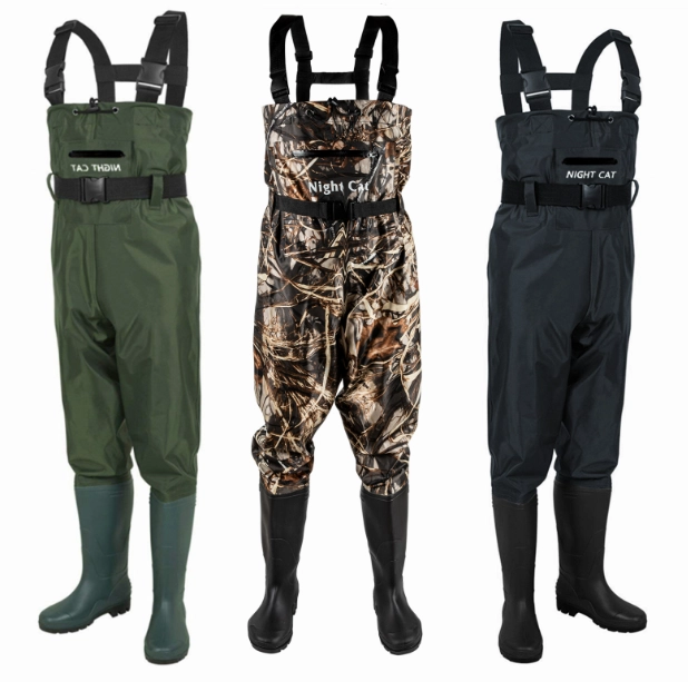 Fishing waders with boots