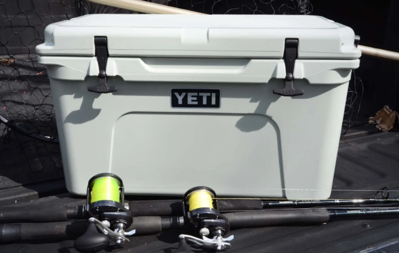 how to choose a fishing cooler